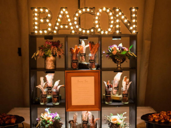 Inspiration: Food Stalls For Your Wedding