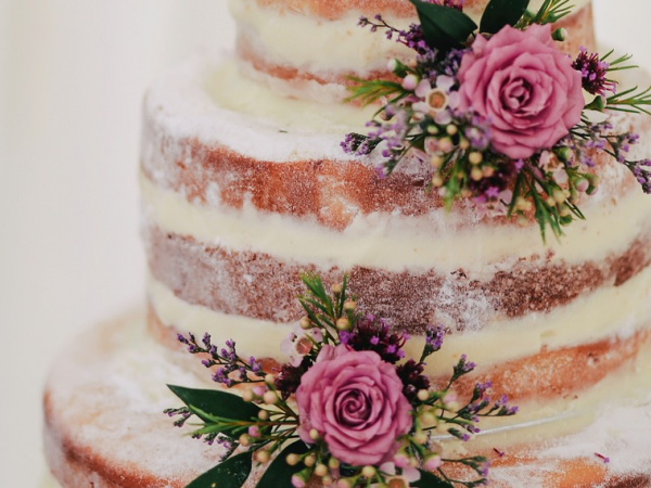Beautiful Naked Cake For Your Wedding